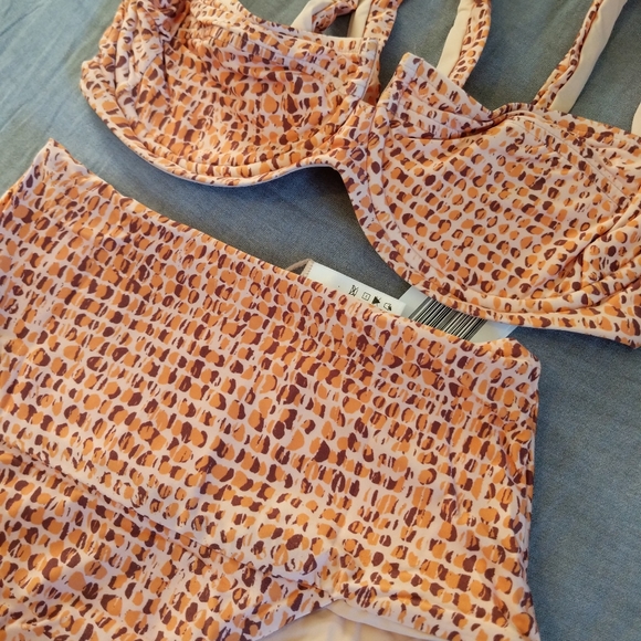 L*Space Camellia Top Desi Bottom Bikini Set Wild Bunch Print - Picture 8 of 9